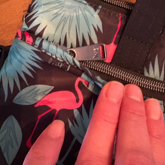 NWOT Lug Flamingo Convertible Travel/Shoulder/Messenger/Tote/Crossbody Bag. - Picture 4 of 13